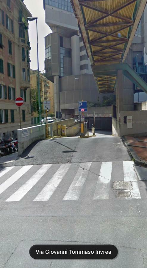 Suite Augustus - Free Parking Genoa Bagian luar foto