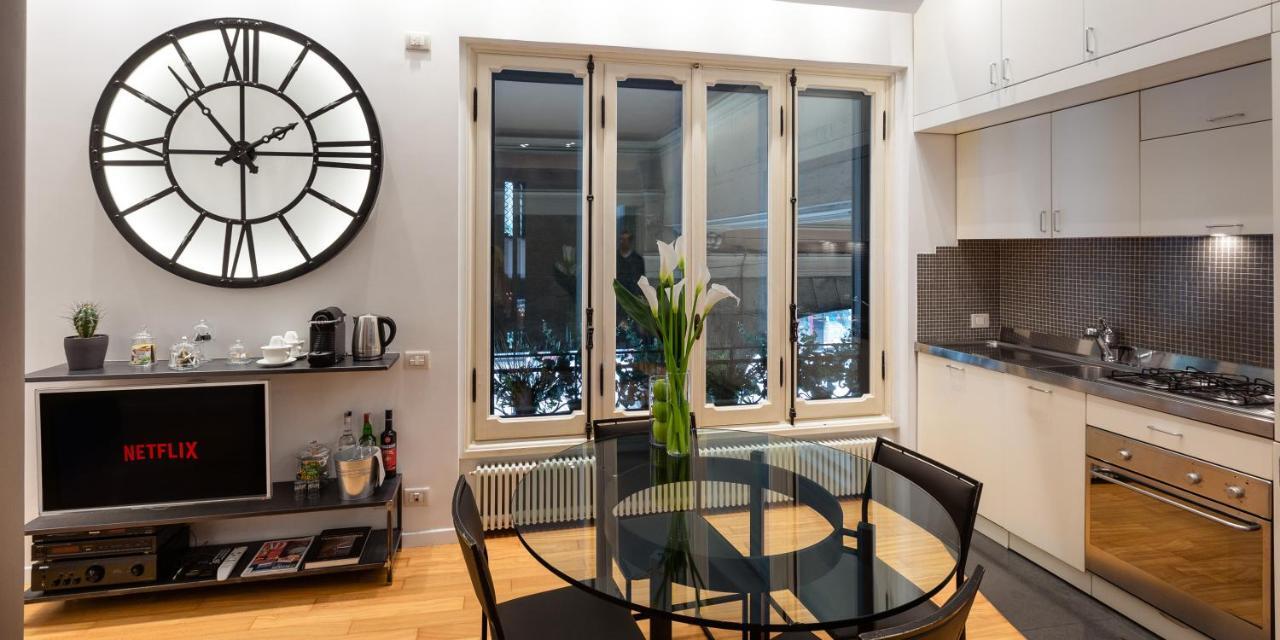 Suite Augustus - Free Parking Genoa Bagian luar foto