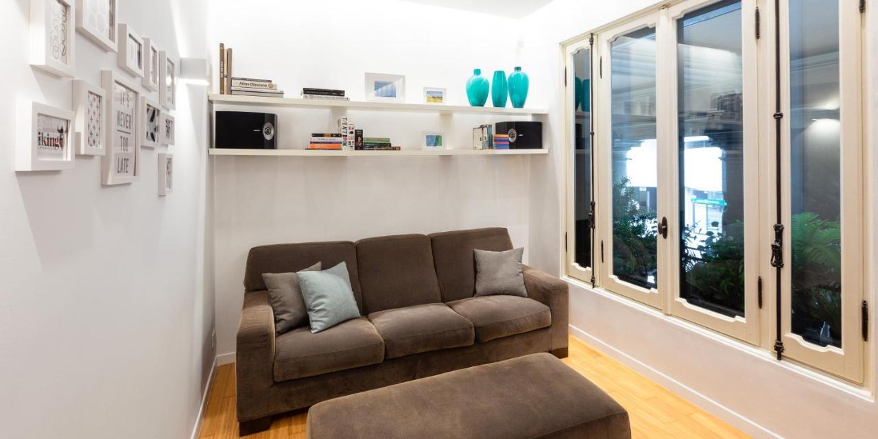 Suite Augustus - Free Parking Genoa Bagian luar foto