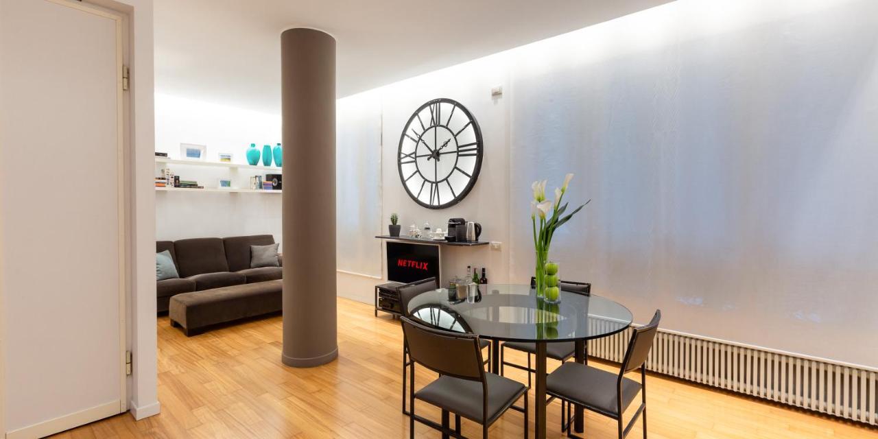 Suite Augustus - Free Parking Genoa Bagian luar foto